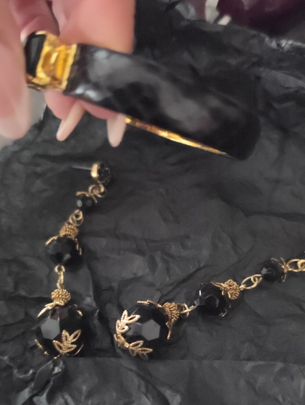 Gold-Tone Bracelet with Black Faceted Stones — Made In Italy - Picture 6 of 6